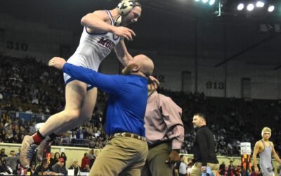 Navy signee finds solace on wrestling mat in pursuit of title