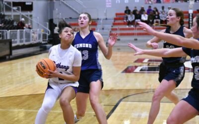 Lady Huskies show they are still the team to beat